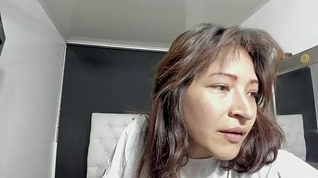 evelynesex online show from 10, 2, 2026