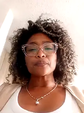 BiiancaEstradaa online show from 15, 2, 2026