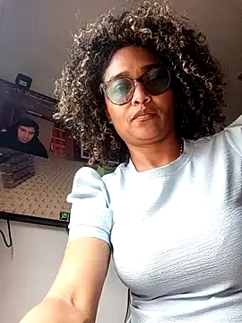 BiiancaEstradaa online show from 25, 9, 2025