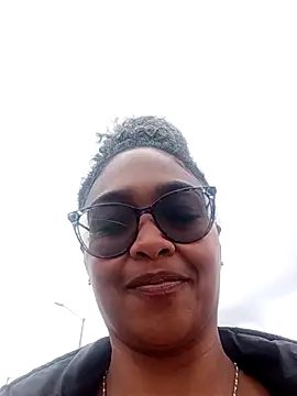 BiiancaEstradaa online show from 8, 9, 2025