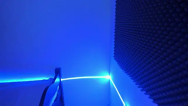 Ellope  online show from 11, 10, 2025