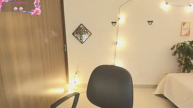 Seraphyne666 online show from 14, 11, 2025