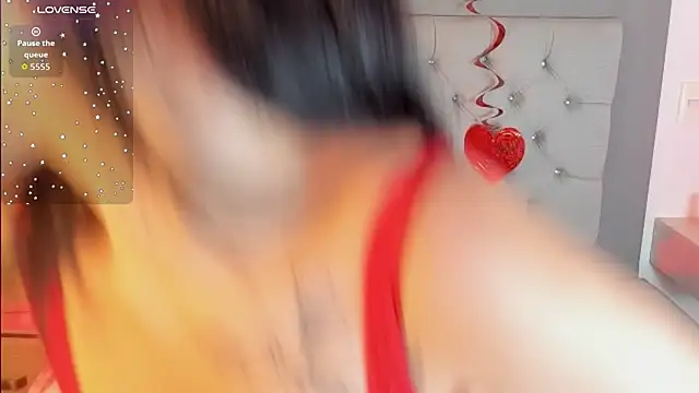 Seraphyne666 online show from 20, 9, 2025