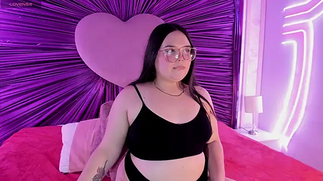 Lushi Love online show from 25, 9, 2025