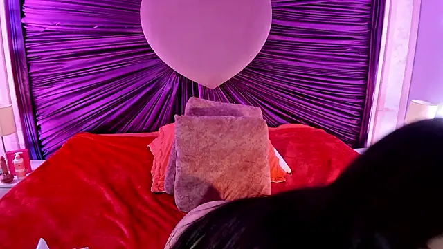 Lushi Love online show from 8, 10, 2025