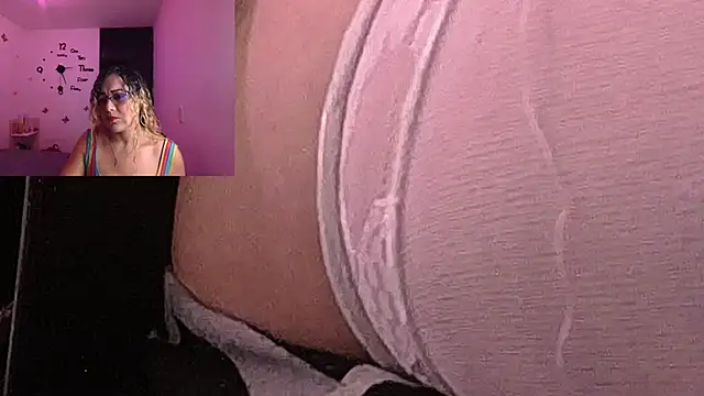 Skarleth Diaz online show from 17, 10, 2025