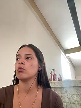 Mia jhoonson online show from 5, 3, 2026