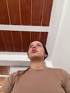 Mia jhoonson online show from 7, 11, 2025