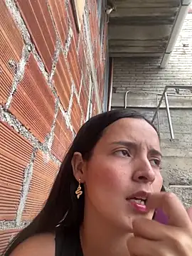 Mia jhoonson online show from 6, 1, 2026