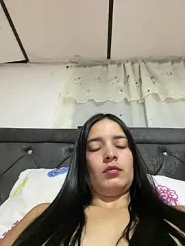 Mia jhoonson online show from 17, 12, 2025