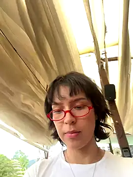 Adry Bach  online show from 12, 9, 2025