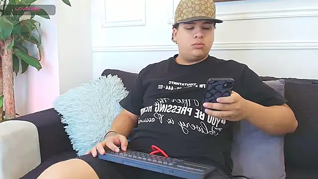 Naim Bennetsex online show from 1, 11, 2025