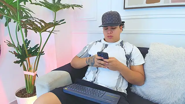 Naim Bennetsex online show from 7, 11, 2025