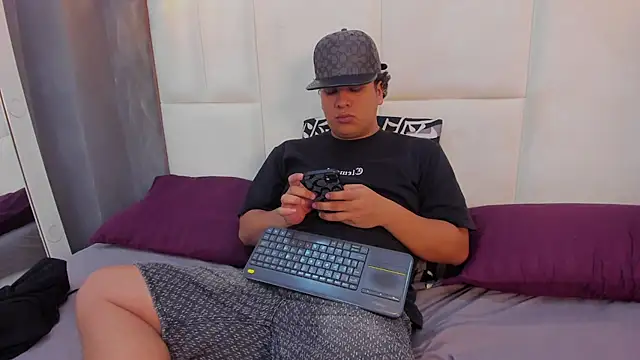 Naim Bennetsex online show from 3, 10, 2025