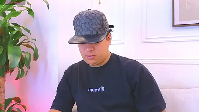 Naim Bennetsex online show from 12, 2, 2026