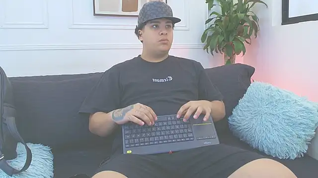 Naim Bennetsex online show from 29, 11, 2025