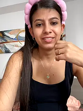 Lenapink19 online show from 17, 10, 2025