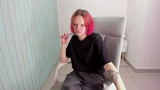 Elieiza xo online show from 16, 9, 2025