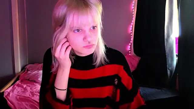 Elieiza xo online show from 18, 4, 2026