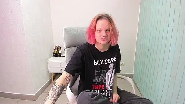 Elieiza xo online show from 27, 9, 2025