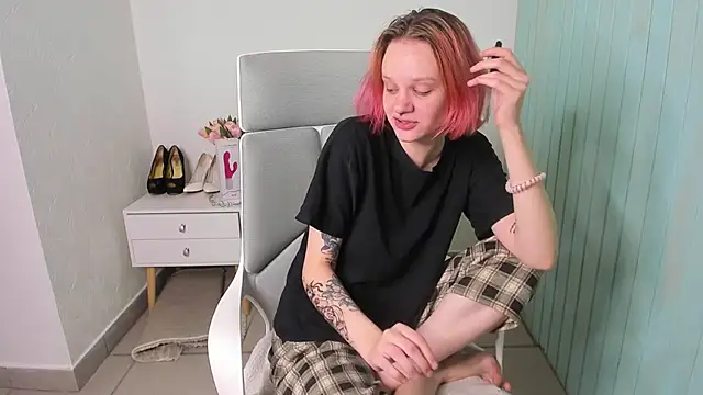 Elieiza xo online show from 26, 9, 2025