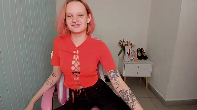 Elieiza xo online show from 3, 10, 2025