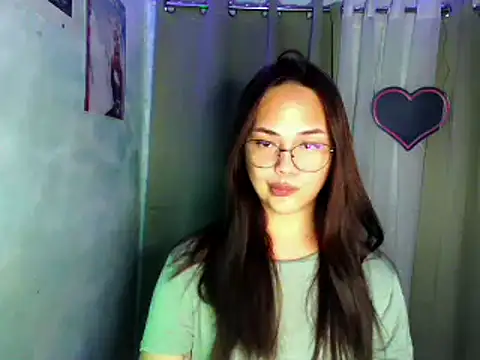 sweetsassyxx online show from 28, 4, 2026