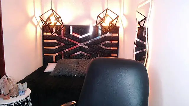 Natalie loffreda online show from 1, 4, 2026