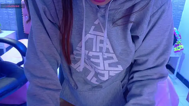 Natalie loffreda online show from 17, 12, 2025