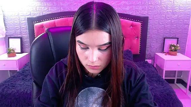 Snapshot of Natalie_loffreda chatting on 31, 10, 2025 Natalie loffreda online show from 31, 10, 2025