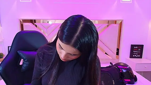 Snapshot of Natalie_loffreda chatting on 17, 7, 2026 Natalie loffreda online show from 17, 7, 2026