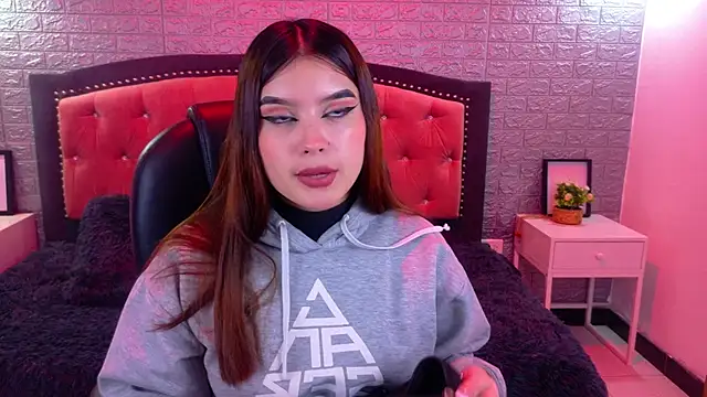 Snapshot of Natalie_loffreda chatting on 30, 10, 2025 Natalie loffreda online show from 30, 10, 2025