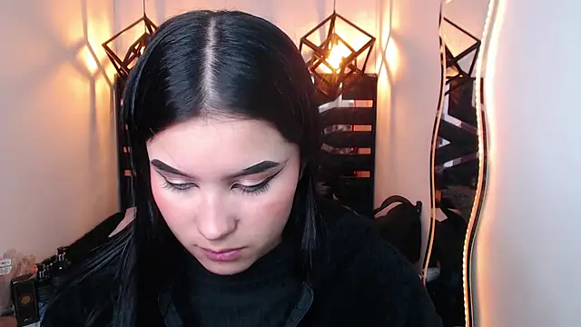 Natalie loffreda online show from 2, 4, 2026