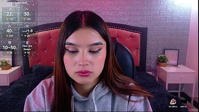 Snapshot of Natalie_loffreda chatting on 17, 11, 2025 Natalie loffreda online show from 17, 11, 2025