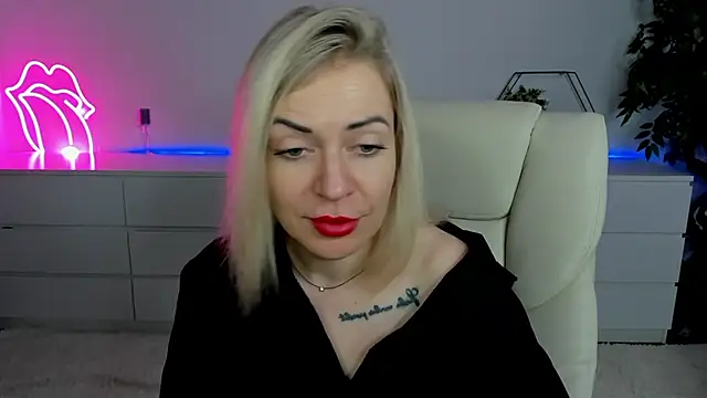 Anna Snows online show from 28, 9, 2025