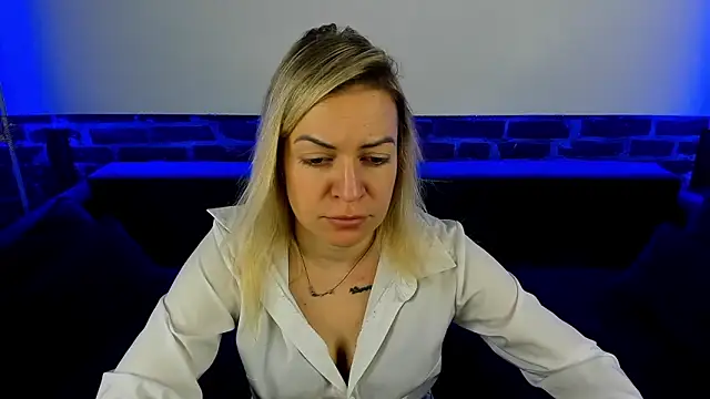 Anna Snows online show from 23, 10, 2025