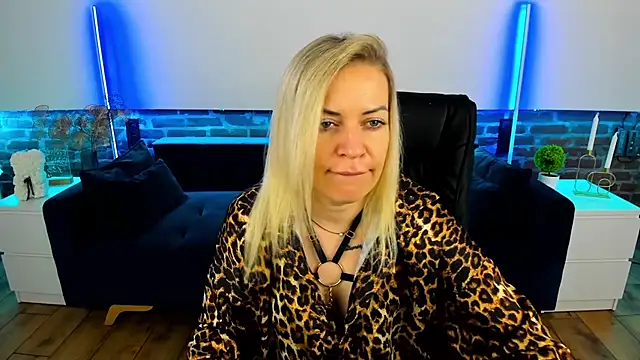 Anna Snows online show from 23, 9, 2025