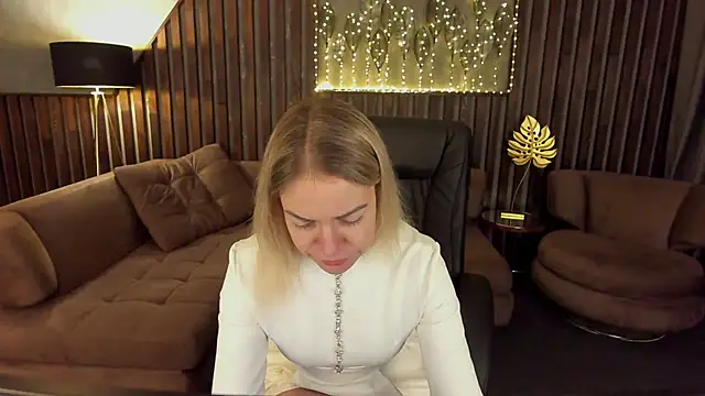 Anna Snows online show from 23, 12, 2025