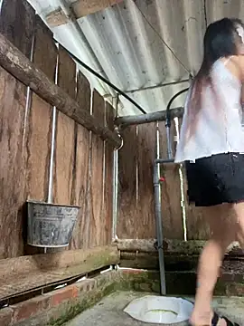 PhanHaa online show from 11, 10, 2025