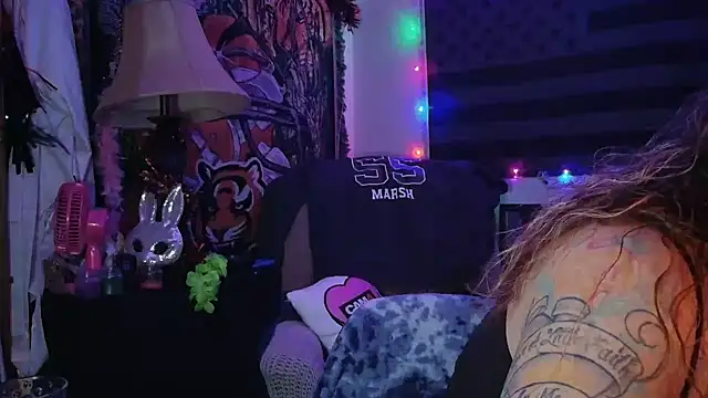 HotRedYeag online show from 27, 11, 2025