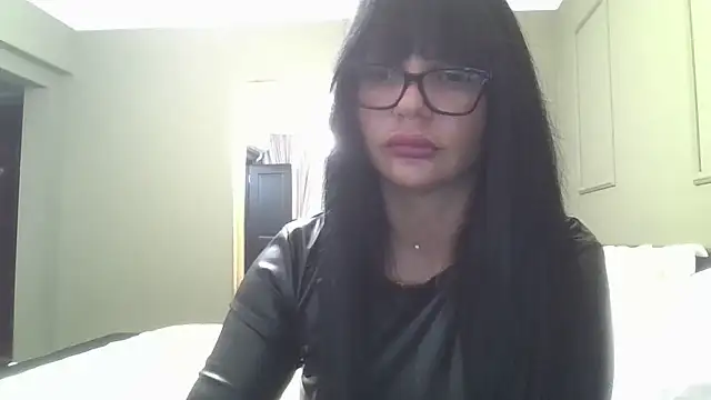 Snapshot of Ella_sweety00 chatting on 10, 6, 2026 Ella sweety00 online show from 10, 6, 2026