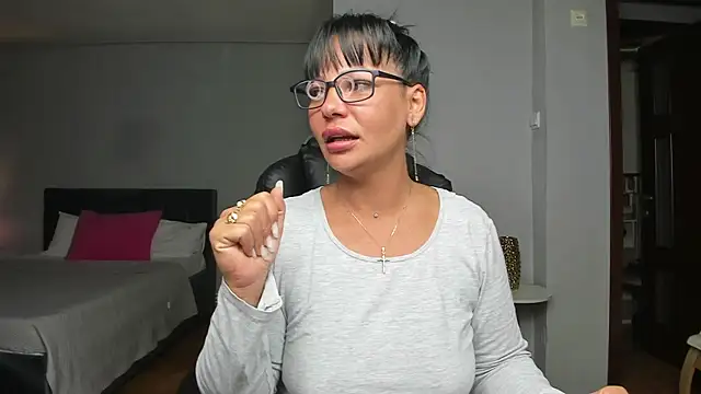 Ella sweety00 online show from 27, 11, 2025