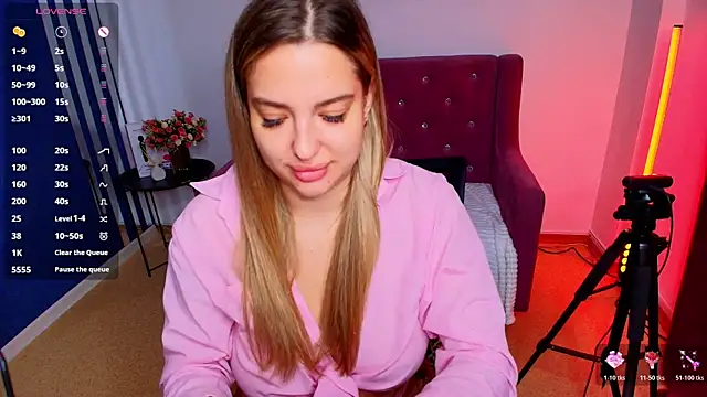 Snapshot of Emma__Ross chatting on 19, 7, 2026 Emma Ross online show from 19, 7, 2026