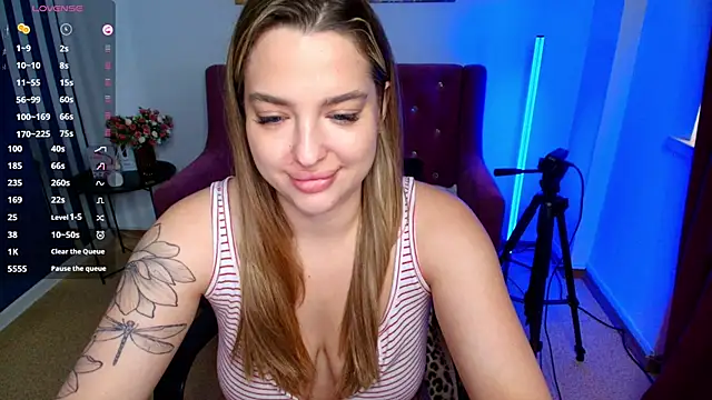 Snapshot of Emma__Ross chatting on 14, 6, 2026 Emma Ross online show from 14, 6, 2026