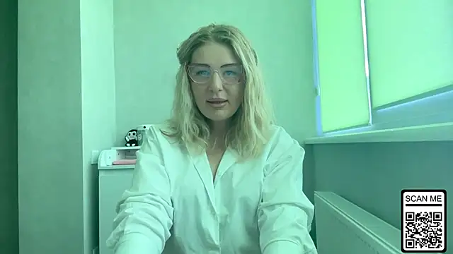 Snapshot of Blondie_xoxoxo chatting on 12, 7, 2026 Blondie xoxoxo online show from 12, 7, 2026