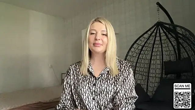 Snapshot of Blondie_xoxoxo chatting on 17, 6, 2026 Blondie xoxoxo online show from 17, 6, 2026