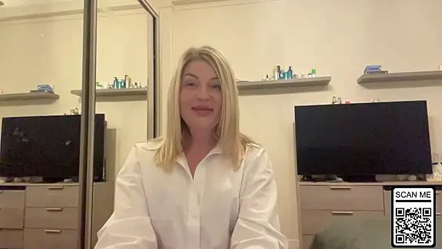 Blondie xoxoxo online show from 15, 5, 2026