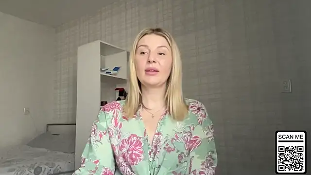 Blondie xoxoxo online show from 23, 3, 2026