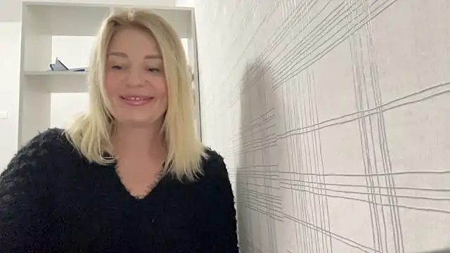 Snapshot of Blondie_xoxoxo chatting on 26, 9, 2025 Blondie xoxoxo online show from 26, 9, 2025