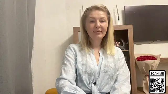 Blondie xoxoxo online show from 22, 12, 2025